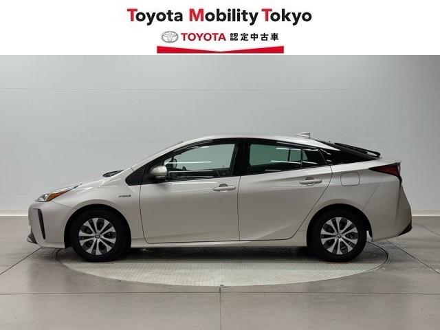 プリウス Ａ　衝突軽減ブレーキシステム　Ｂモニタ　記録簿有　ＬＥＤヘッド　クルーズコントロール　セキュリティー　スマートキー　パワーステアリング　Ｐシート　Ｉストップ　ドライブレコーダー　ＥＴＣ　アルミホイル（3枚目）