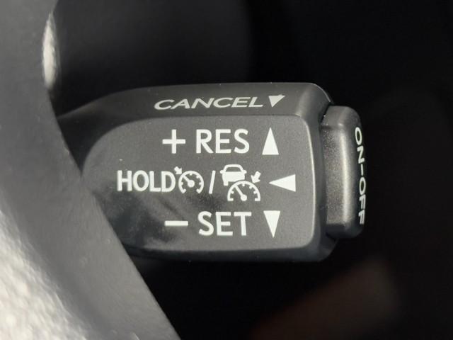 アルファードハイブリッド ＳＲ　Ｃパッケージ　点検記録簿　サンル－フ　バックモニター　オートエアコン　ＬＥＤ　横滑り防止機能　ＡＢＳ　イモビ　ＡＣ１００Ｖ電源　アルミ　ドライブレコーダー　ナビ＆ＴＶ　４ＷＤ　ミュージックプレイヤー接続可　Ｐシート（10枚目）