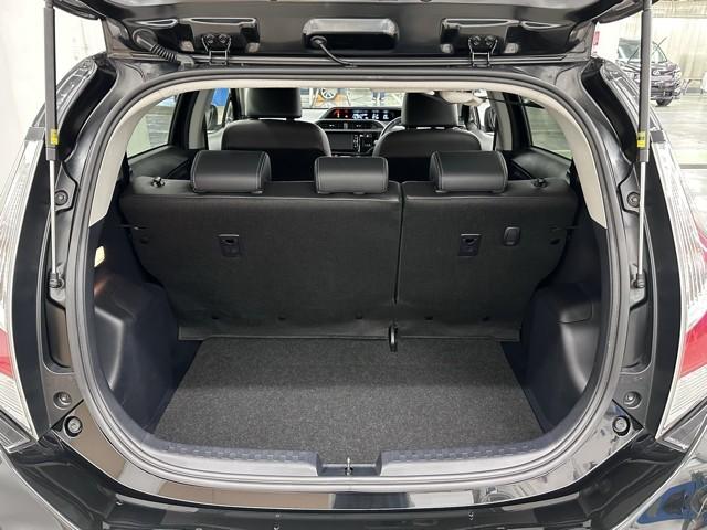 �ƂĂ��L�X�A�傫�ȊJ�����̉׎��X�y�[�X�ł��ˁB�@�J�����L�X������A�傫�ȉו����y�X���[�o�����Ⴂ�܂��ˁB�@�ו��X�y�[�X�͍L���ق��������ł���ˁB