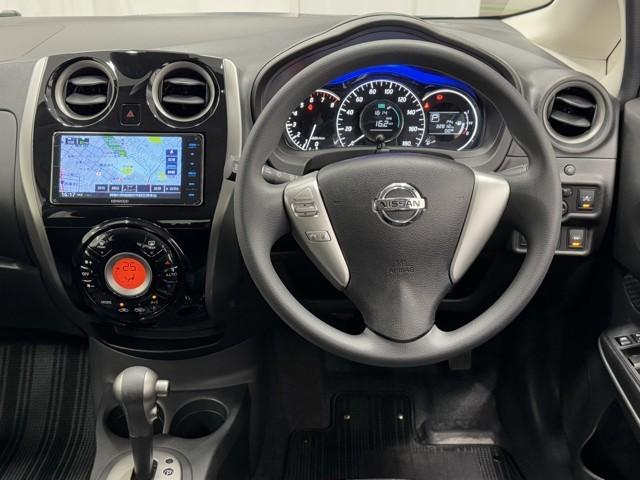 �V�b�N�ȐF�g���̉^�]�Ȏ���ł��ˁB��������Ƃ����f�U�C���ŏ�i�ȐF�g���ł��B���S�n�̗ǂ��^�]�ȁA���������Ă��郊���b�N�X�ł���f�U�C���������ł��ˁB