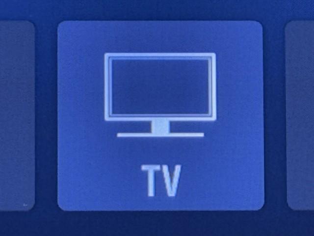 ＲＡＶ４ ハイブリッドＧ　衝突被害軽減装置　ドライブレコーダ　ワンオーナ－　バックモニター　整備記録簿　地デジＴＶ　ＬＥＤヘッドライト　スマキー　電動シ－ト　ＡＷＤ　ＴＶナビ　パワステ　横滑り防止装置　クルコン　ＡＡＣ　ＡＷ（7枚目）