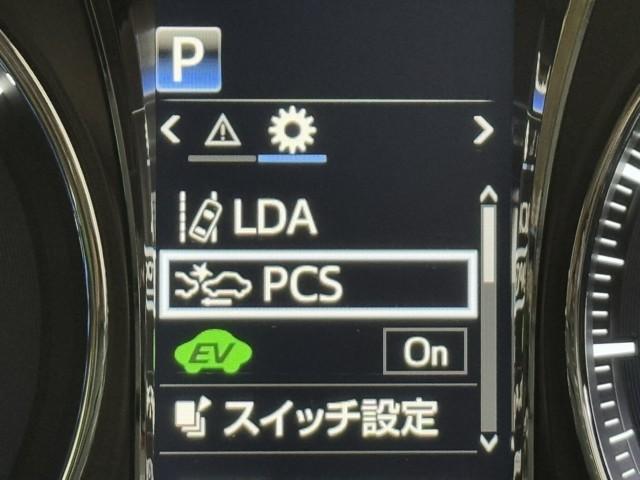クラウンハイブリッド ロイヤルサルーン　点検記録簿　本革　１オーナー車　フルセグテレビ　Ｂカメラ　ＬＥＤヘッドランプ　ＤＶＤ再生機能　盗難防止システム　スマキー　オートクルーズコントロール　電動パワーシート　ＥＳＣ　ＥＴＣ付き　アイスト（14枚目）