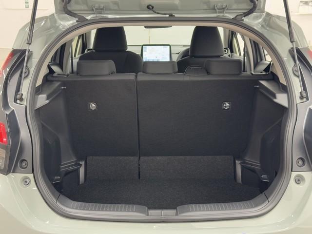 アクア Ｚ　ＬＥＤヘッドライト　スマートキー　１００Ｖ電源　イモビライザー　アルミホイール　ドライブレコーダー　オートクルーズコントロール　点検記録簿　フルセグＴＶ　エアコン　ＥＳＣ　ナビ＆ＴＶ　ＥＴＣ　キーレス（16枚目）