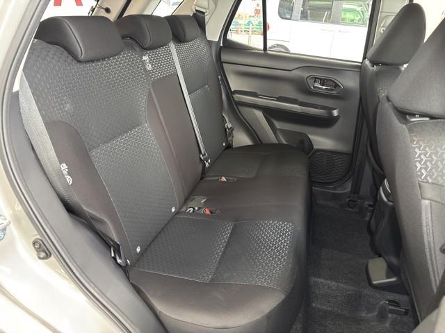 ライズ Ｘ　キーレスキー　リアカメラ　ワンオーナ　ナビＴＶ　ワンセグＴＶ　衝突回避支援ブレーキ機能　メモリナビ　ＥＳＣ　ＡＵＸ接続　パワーウィンドウ　パワーステアリング　エアコン　ＬＥＤライト　運転席エアバック（12枚目）