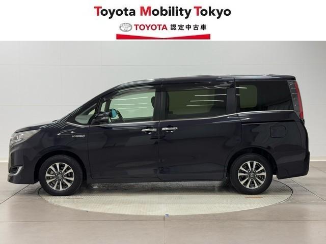 エスクァイア ハイブリッドＧｉ　Ｒカメラ　ＡＡＣ　ナビ＆ＴＶ　リアエアコン　記録簿付き　地デジ　アイドルストップ　クルーズコントロール　ＬＥＤライト　キーレスエントリー　スマートキー付　ＤＶＤ再生可　エアバック　横滑防止装置　ＥＴＣ（3枚目）