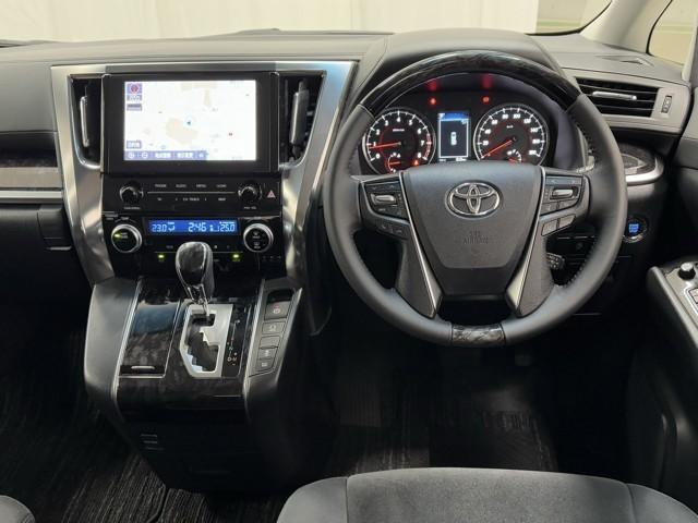 アルファード ２．５Ｓ　両側電動パワースライドドア　地上デジタル　Ｗエアコン　フルオートエアコン　盗難防止システム　横滑り防止　ＡＷ　クルーズＣ　ナビ＆ＴＶ　パワーステアリング　メモリナビ　点検記録簿　ＬＥＤランプ　ＷエアＢ（4枚目）