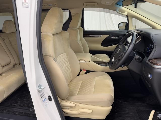 アルファードハイブリッド Ｘ　両電動ドア　ＬＥＤヘッドライト　ドラレコ　１オーナ　横滑り防止　ＥＴＣ車載器　クルコン　リアオートエアコン　ミュージックプレイヤー接続可　メモリーナビ　キーレス　ナビ＆ＴＶ　４ＷＤ　ＤＶＤ再生　ＰＳ（17枚目）