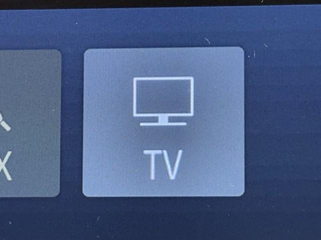 ハリアー Ｚ　盗難防止　運転席パワーシート　地デジ　横滑防止装置　リアビューカメラ　ヘッドライトＬＥＤ　アルミホイール　点検記録簿　Ｗエアバッグ　キーレス　ドラレコ付き　スマートキ－　サイドエアバッグ　エアコン（8枚目）