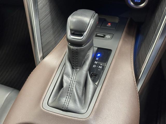 ハリアー Ｚ　盗難防止　運転席パワーシート　地デジ　横滑防止装置　リアビューカメラ　ヘッドライトＬＥＤ　アルミホイール　点検記録簿　Ｗエアバッグ　キーレス　ドラレコ付き　スマートキ－　サイドエアバッグ　エアコン（9枚目）