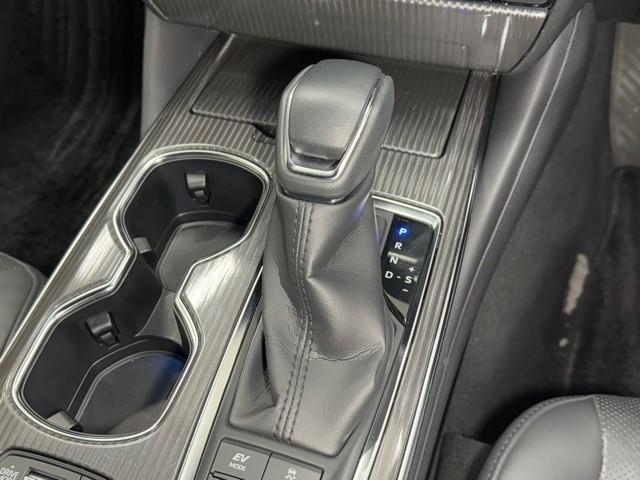 クラウンハイブリッド Ｇ　本革シート　アルミ　ＬＥＤヘッド　キーフリー　記録簿　横滑り防止機能　ＤＶＤ　ＥＴＣ　オートエアコン　ＡＵＸ　ＡＢＳ　メモリナビ　盗難防止装置　エアバッグ　オートクルーズコントロール　ドラレコ（10枚目）