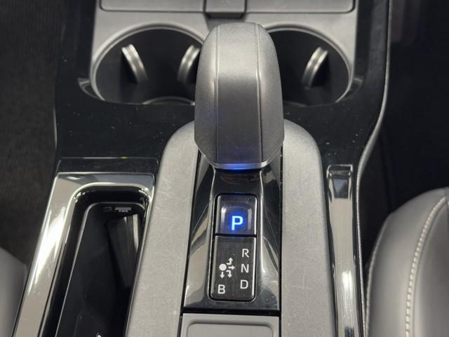 プリウス Ｚ　Ｒカメラ　フルセグ地デジＴＶ　フルオートエアコン　サイドエアバッグ　ＥＳＣ　パワーステアリング　アルミ　Ｐシート　インテリキー　ＡＣ１００　オートクルーズコントロール　パワーウインドウ　ＴＶ　ＥＴＣ付（11枚目）