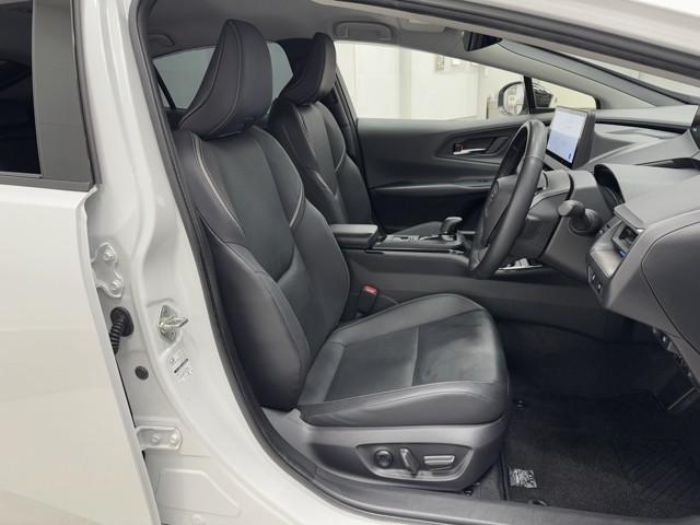 プリウス Ｚ　Ｒカメラ　フルセグ地デジＴＶ　フルオートエアコン　サイドエアバッグ　ＥＳＣ　パワーステアリング　アルミ　Ｐシート　インテリキー　ＡＣ１００　オートクルーズコントロール　パワーウインドウ　ＴＶ　ＥＴＣ付（14枚目）