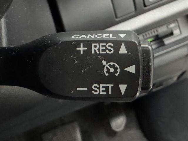 �N���[�Y�R���g���[���@�\���t���Ă��܂��B�@���x��ݒ肷��ƃA�N�Z���𓥂܂Ȃ��Ă����̑��x�ő��邱�Ƃ��ł��܂��B�@�@�������H�ł͂ƂĂ��֗��ȑ��u�Ȃ�ł��B