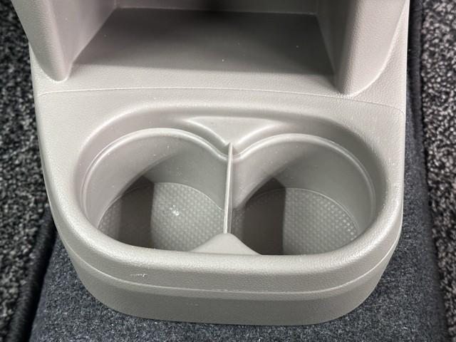 �֗��ȃJ�b�v�z���_�[�𑕔����Ă��܂��B�@�ʃW���[�X���J���ĉ^�]���Ă���ƐU���œ|��Ȃ����q���q���A�ӊO�ƒu����ɍ�����́B�@�ӊO�ɏd�v�ȑ����ł��ˁB