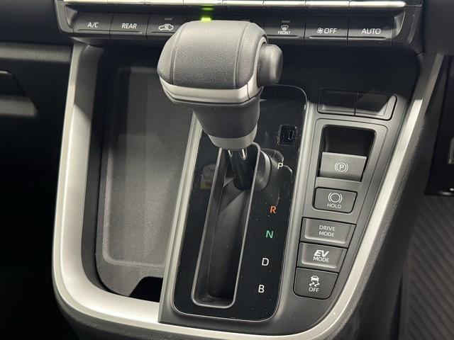 ���색�N���N�̃V�t�g�ł��B�@�⓹��M���̃X�g�b�v���S�[�̑������{�ł͑���ȒP�ł����ł��B�@�V�t�g�`�F���W���₷���z�u�ő��삵�Ղ��ł���B