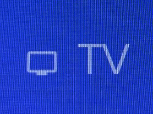 ノア ハイブリッドＳ－Ｇ　地デジフルセグＴＶ　ＡＣ１００Ｖ電源　ナビ＆ＴＶ　左右パワースライドドア　リアエアコン　アルミホイール　盗難防止装置　ＬＥＤランプ　横滑り防止　クルーズコントロール　バックモニター　スマートキー（7枚目）