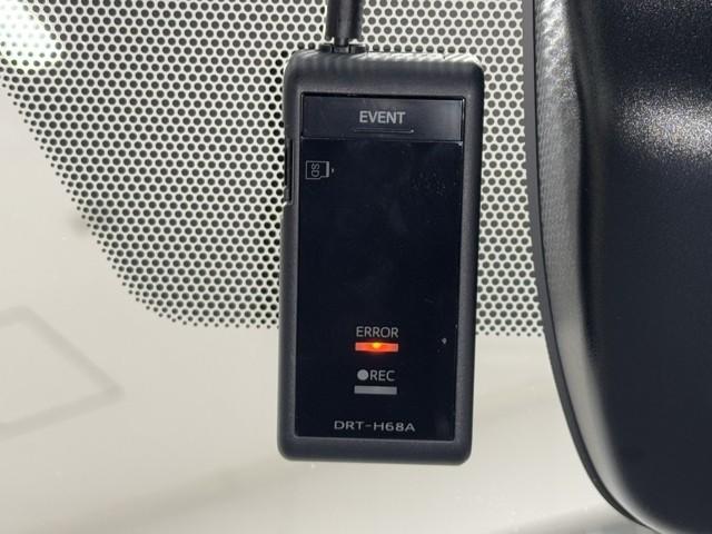 ノア ハイブリッドＳ－Ｇ　地デジフルセグＴＶ　ＡＣ１００Ｖ電源　ナビ＆ＴＶ　左右パワースライドドア　リアエアコン　アルミホイール　盗難防止装置　ＬＥＤランプ　横滑り防止　クルーズコントロール　バックモニター　スマートキー（8枚目）