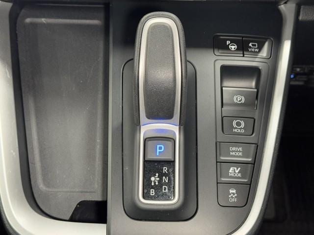 ノア ハイブリッドＳ－Ｇ　地デジフルセグＴＶ　ＡＣ１００Ｖ電源　ナビ＆ＴＶ　左右パワースライドドア　リアエアコン　アルミホイール　盗難防止装置　ＬＥＤランプ　横滑り防止　クルーズコントロール　バックモニター　スマートキー（12枚目）