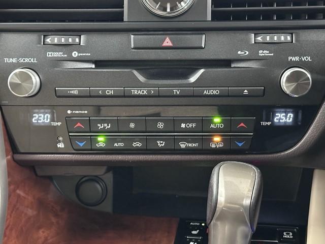 �g���Ղ��b�c���Đ��ł���X�e���I�͉������ǍD�ł��I�@�����Ԃ̃h���C�u�����C�ɓ���̉��y���L��Ίy�����h���C�u�ł����Ⴂ�܂��ˁB�@�ł��A���S�ׂ̈ɂ����ʂ͍T���߂ɁB