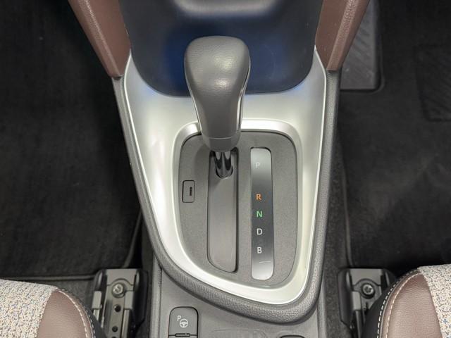 ヤリスクロス ハイブリッドＺ　スマートキ　衝突軽減ブレーキ　リヤカメラ　点検記録簿　ＬＥＤヘッドライ　ＥＳＣ　クルーズＣ　パワーステアリング　アルミホイール　ＥＴＣ車載器　運転席パワーシート　イモビ　キーフリー　ＡＢＳ　ヒーター（10枚目）