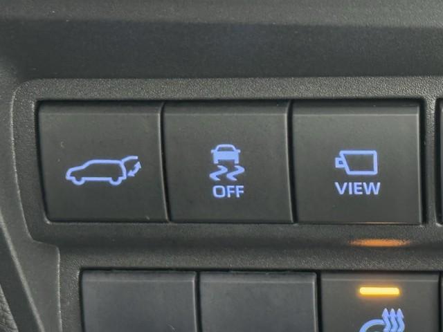 ヤリスクロス ハイブリッドＺ　スマートキ　衝突軽減ブレーキ　リヤカメラ　点検記録簿　ＬＥＤヘッドライ　ＥＳＣ　クルーズＣ　パワーステアリング　アルミホイール　ＥＴＣ車載器　運転席パワーシート　イモビ　キーフリー　ＡＢＳ　ヒーター（16枚目）