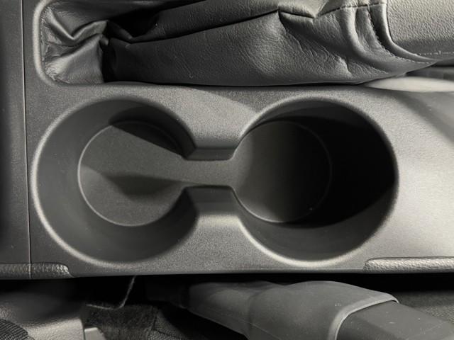 �J�b�v�z���_�[�ł��B�@�����ԏ���Ă���Ƒ�R�u���ꏊ���~�����Ȃ�܂���ˁB�@�ʃW���[�X���J���ĉ^�]���Ă���ƐU���œ|��Ȃ����q���q�������Ⴂ�܂���ˁB�@�ӊO�ɖ����ƍ��鑕���ł���ˁB