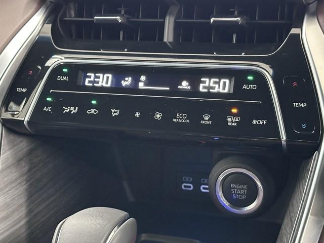 ハリアー Ｚ　イモビライザー　横滑り防止機能　整備記録簿　助手席エアバッグ　アルミホイール　クルコン　ナビテレビ　ドラレコ付き　スマートキ－　エアコン　キーレス　サイドエアバッグ　ＡＢＳ　メディアプレイヤー接続（9枚目）