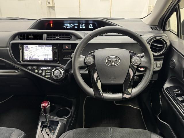 アクア Ｇ　Ｇ’ｓ　デュアルエアバック　キーレスキー　メディアプレイヤー接続　地デジ　クルーズＣ　Ｂカメ　イモビライザー　ドラレコ付き　パワーウィンドウ　ＬＥＤ　ＥＳＣ　ＥＴＣ車載器　アルミホイール　エアコン　ＡＢＳ（4枚目）