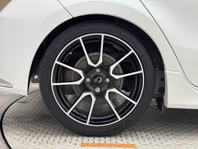 アクア Ｇ　Ｇ’ｓ　デュアルエアバック　キーレスキー　メディアプレイヤー接続　地デジ　クルーズＣ　Ｂカメ　イモビライザー　ドラレコ付き　パワーウィンドウ　ＬＥＤ　ＥＳＣ　ＥＴＣ車載器　アルミホイール　エアコン　ＡＢＳ（18枚目）