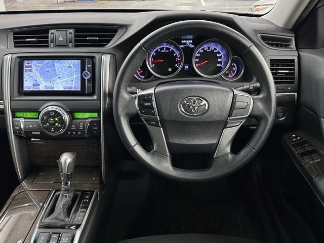 マークX 250G 1オナ キーフリー 横滑防止装置 PW 定期点検記録簿 カーテンエアバッグ バックカメラ付 DVD再生可 インテリキー アルミ メモリーナビゲーション エアコン パワステ ETC付き ABS ナビTV(4枚目)