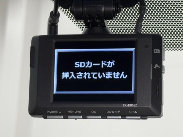 アルファード ２．５Ｘ　フルフラットシート　Ｂカメ　盗難防止システム　オートクルーズ　サイドエアバッグ　メモリナビ　ダブルエアコン　ＬＥＤヘッドライト　ナビ　ＥＳＣ　ＥＴＣ車載器　アルミ　スマートキー　キーフリー　エアバック（7枚目）