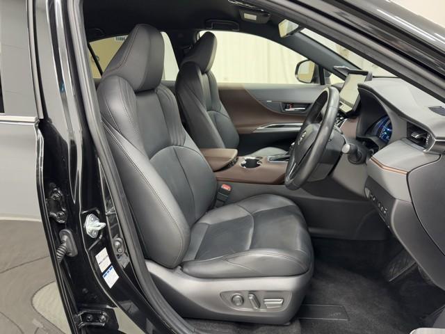 ハリアーハイブリッド Z レザーパッケージ ドライブレコーダー 本革シート 整備記録簿 AC100V AUX 横滑り防止機能 ナビ&TV 盗難防止装置 クルーズコントロール 電動シート AWD メモリナビ LEDライト エアコン キーレス AW(16枚目)