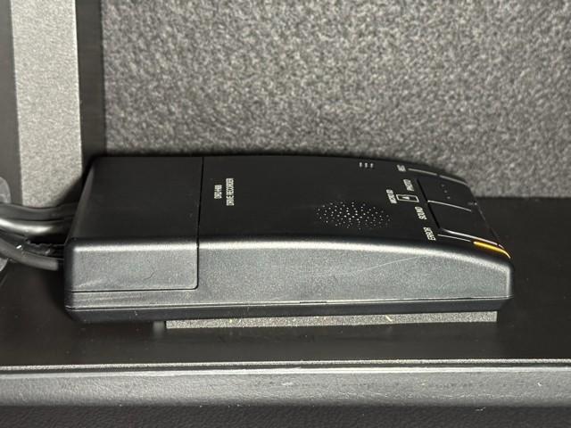 ノア ハイブリッドＳ－Ｚ　試乗車　Ｒカメラ　ダブルエアコン　スマートキ－　ＬＥＤヘッドライト　クルコン　横滑り防止機能　３列シート　ミュージックプレイヤー接続可　メモリーナビ　ＥＴＣ　エアバッグ　ＡＢＳ　キーレス　パワステ（10枚目）