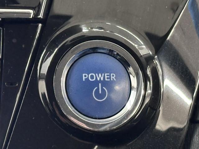 一度使ったら手放せなくなるスマートエントリーキーシステムです。　鞄やポケットの中に入れたままでもドアロック、解除、エンジン始動も楽チンです。　重い荷物を持ってても、一々鍵を出す手間も無くなりますよ。