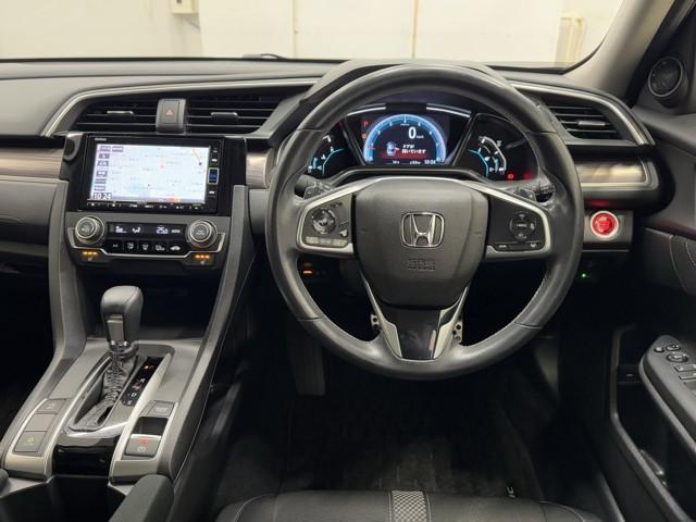 �V���v���Ȃ���@�\�����ӂ��^�]�Ȏ���ł��B�@�g���₷���X�C�b�`�ނ̔z�u�ɂ��ƂĂ��^�]���₷���ł���B