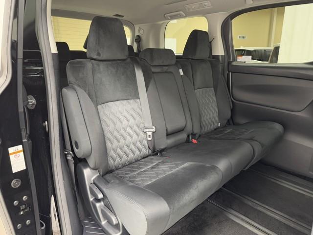 アルファード ２．５Ｓ　リアビューカメラ　地デジ　ＥＳＣ　ＡＡＣ　エアバッグ　ダブルエアコン　ＥＴＣ車載器　クルコン　メディアプレイヤー接続　フルフラットシート　キーフリー　ＬＥＤライト　助手席エアバッグ　ナビＴＶ　パワステ（18枚目）