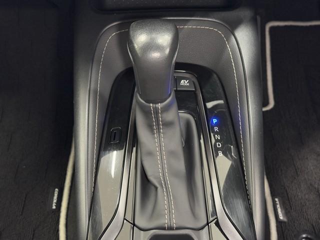 ���색�N���N�̃V�t�g�ł��B�@�⓹��M���̃X�g�b�v���S�[�̑������{�ł͑���ȒP�ł����ł��B�@�V�t�g�`�F���W���₷���z�u�ő��삵�Ղ��ł���B