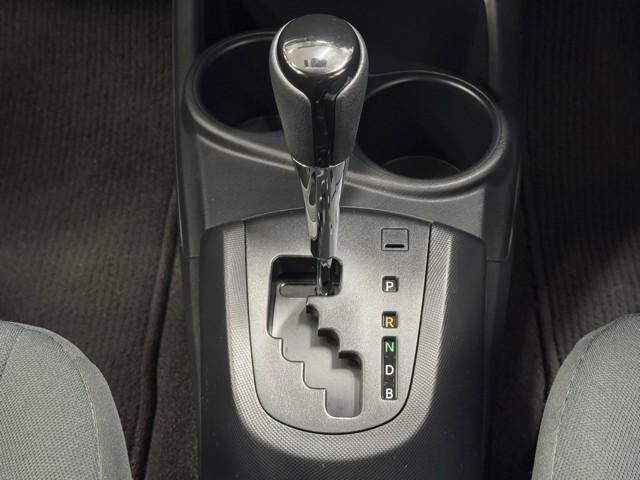 アクア Ｓスタイルブラック　キーレススタート　ＤＶＤ再生可能　Ａストップ　デュアルエアバッグ　ＶＳＡ　記録簿有　バックアイカメラ　スマートキ－　ドライブレコーダ　ナビＴＶ　イモビ　メディアプレイヤー接続　フルセグＴＶ　ＡＢＳ（12枚目）