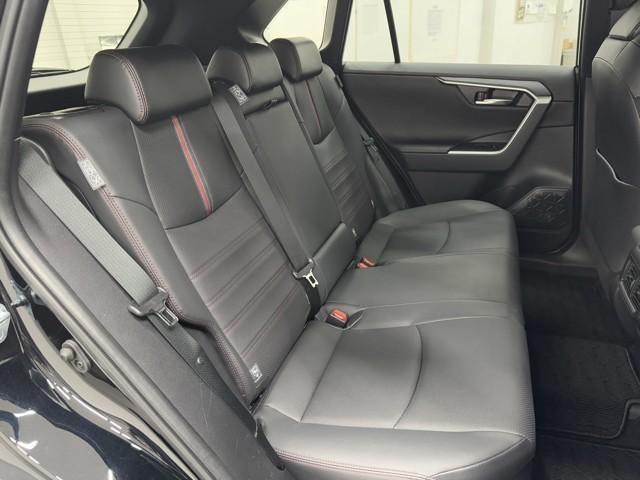 �����L�X�̍���S�n�ǍD�A��Ȃł���B�@�h���C�r���O���A�����ԓ����̐��ŋ���̂��đ�ςł���ˁB�@���������Ă�����̂�����A�����b�N�X�ł���V�[�g�������ł���ˁB