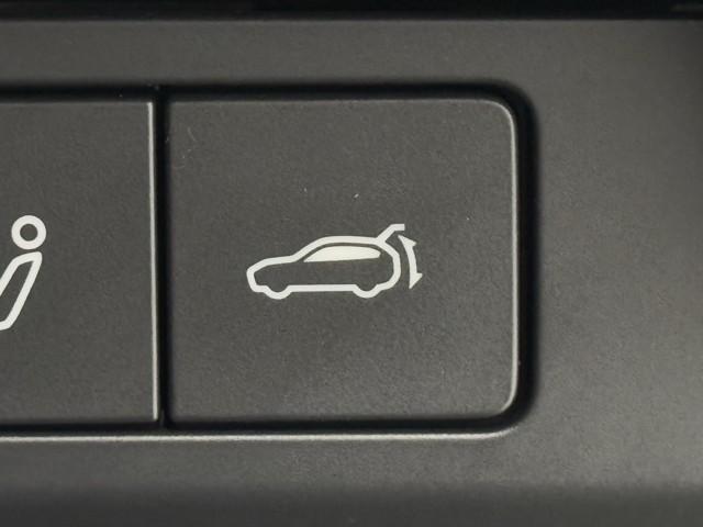 �d�����o�b�N�h�A�ł��B�@�ו����������܂܂ł��{�^����Ŏ����I�ɊJ���߂ł���̂ŕ֗��ł���B�@���ݍ��ݖh�~�@�\���t���Ă��܂��̂ł��q�l�̎��ו������ݍ��ނ̂�h���ł���܂���B