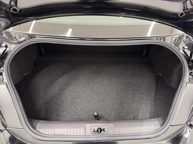 �ƂĂ��L�X�A�傫�ȊJ�����̉׎��X�y�[�X�ł��ˁB�@�J�����L�X������A�傫�ȉו����y�X���[�o�����Ⴂ�܂��ˁB�@�ו��X�y�[�X�͍L���ق��������ł���ˁB