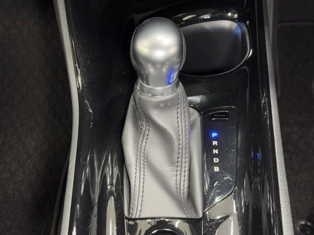 �e���݂₷���V�t�g�ł��B�@�⓹��M���̑������{�ł͑��삪�ȒP�ł����ł��B�@�V�t�g�`�F���W���₷�����ɍl�����Ĕz�u����Ă���̂ő��삵�Ղ��ł���B