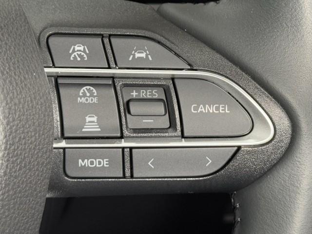 �N���[�Y�R���g���[���@�\���t���Ă��܂��B�@���x��ݒ肷��ƃA�N�Z���𓥂܂Ȃ��Ă����̑��x�ő��邱�Ƃ��ł��܂��B�@�@�������H�ł͂ƂĂ��֗��ȑ��u�Ȃ�ł��B