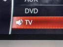 TVが見れるチューナーを装備しています。 新しい車でも付いていないことで、TVが見れない事も多々あるので要チェックです。