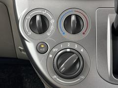 �ޥ˥奢�뼰�Υ������󥹥��å��Ǥ������礭�ܤΥ����å��ʤΤ�Ĵ�����䤹���Ǥ��衣 6