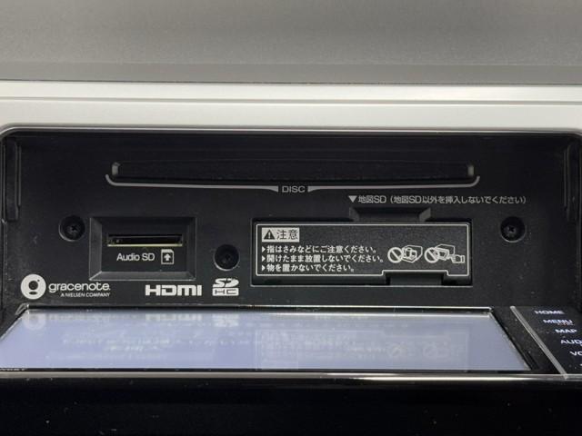 ハイエースバン ロングスーパーＧＬ　フルフラット　リアカメラ　ＳＲＳ　ダブルエアバッグ　Ｗエアコン　横滑り防止装置付　盗難防止機能　キーレス　スマートエントリー　ＤＶＤ視聴可　アルミホイール　エアコン　パワステ　ナビＴＶ　ＥＴＣ　ＡＢＳ（9枚目）