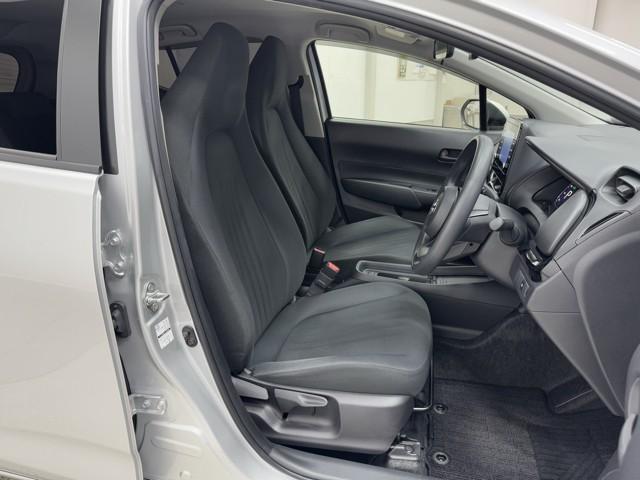 アクア Ｘ　踏み間違い防止　１００Ｖ　イモビ　ドライブレコーダー　ナビ　点検記録簿　ＬＥＤヘッドライト　スマートキー　横滑り防止機能　キーレスエントリー　オートクルーズ　オートエアコン　ＥＴＣ　カーテンエアバッグ（14枚目）