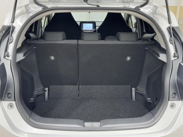 アクア Ｘ　踏み間違い防止　１００Ｖ　イモビ　ドライブレコーダー　ナビ　点検記録簿　ＬＥＤヘッドライト　スマートキー　横滑り防止機能　キーレスエントリー　オートクルーズ　オートエアコン　ＥＴＣ　カーテンエアバッグ（16枚目）