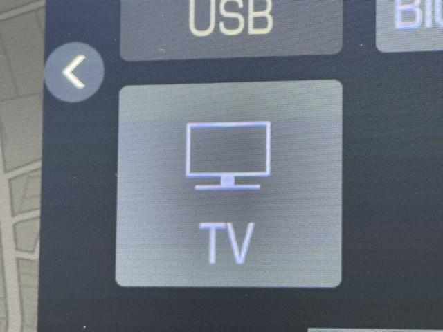 アルファード ２．５Ｓ　両側電動パワースライドドア　地上デジタル　Ｗエアコン　アイドリングストップ　フルオートエアコン　盗難防止システム　横滑り防止　ＡＷ　クルーズＣ　ナビ＆ＴＶ　パワーステアリング　メモリナビ　点検記録簿（7枚目）