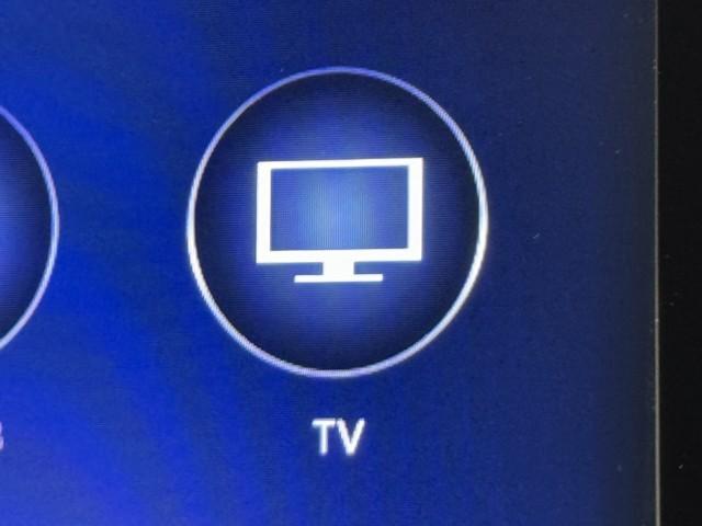 フォレスター Ｘ－ブレイク　キーレスアクセス　横滑り防止　地デジＴＶ　ナビ＆ＴＶ　Ｉ－ＳＴＯＰ　デュアルエアバッグ　リヤカメラ　ＡＵＸ　エアコン　アルミ　盗難防止　ＤＶＤ再生機能　電動パワーシート　ＬＥＤライト　サイドエアバッグ（8枚目）